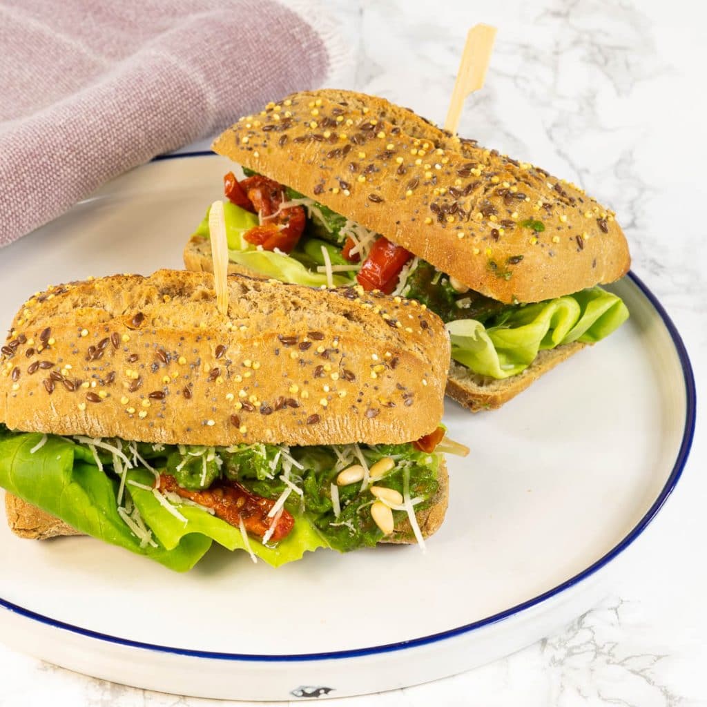 Broodje vegan 'kip' pesto Oh Veggie Day